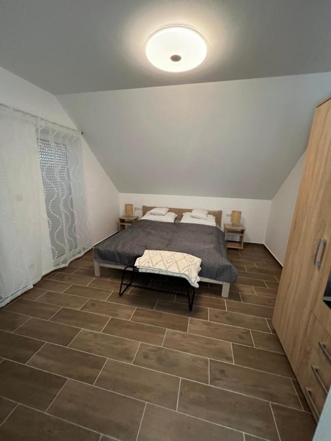 Janhaz Apartman Revfueloep Εξωτερικό φωτογραφία